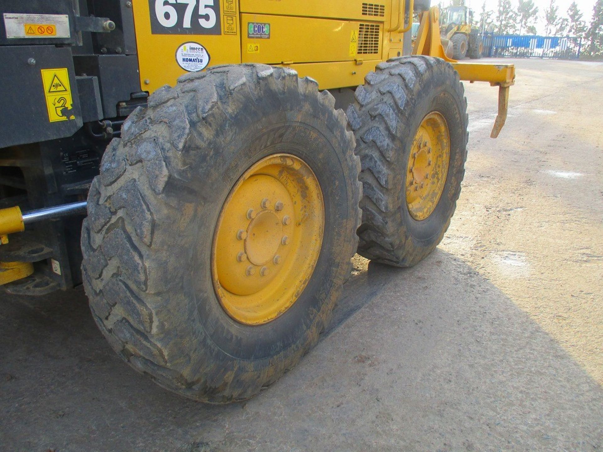 Komatsu GD675-5 Motor Grader - Image 10 of 15