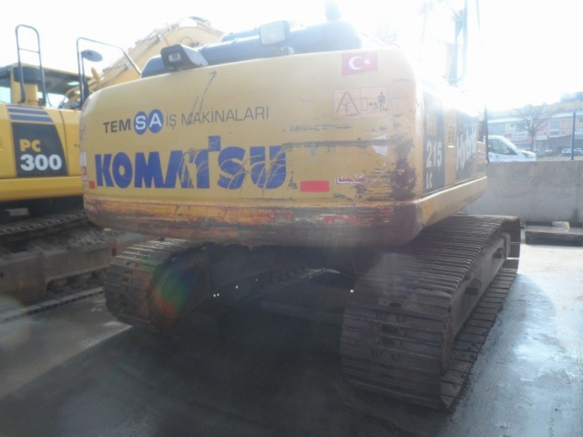 Komatsu Hybrid HB215LC-1 Tracked Excavator - Image 3 of 9