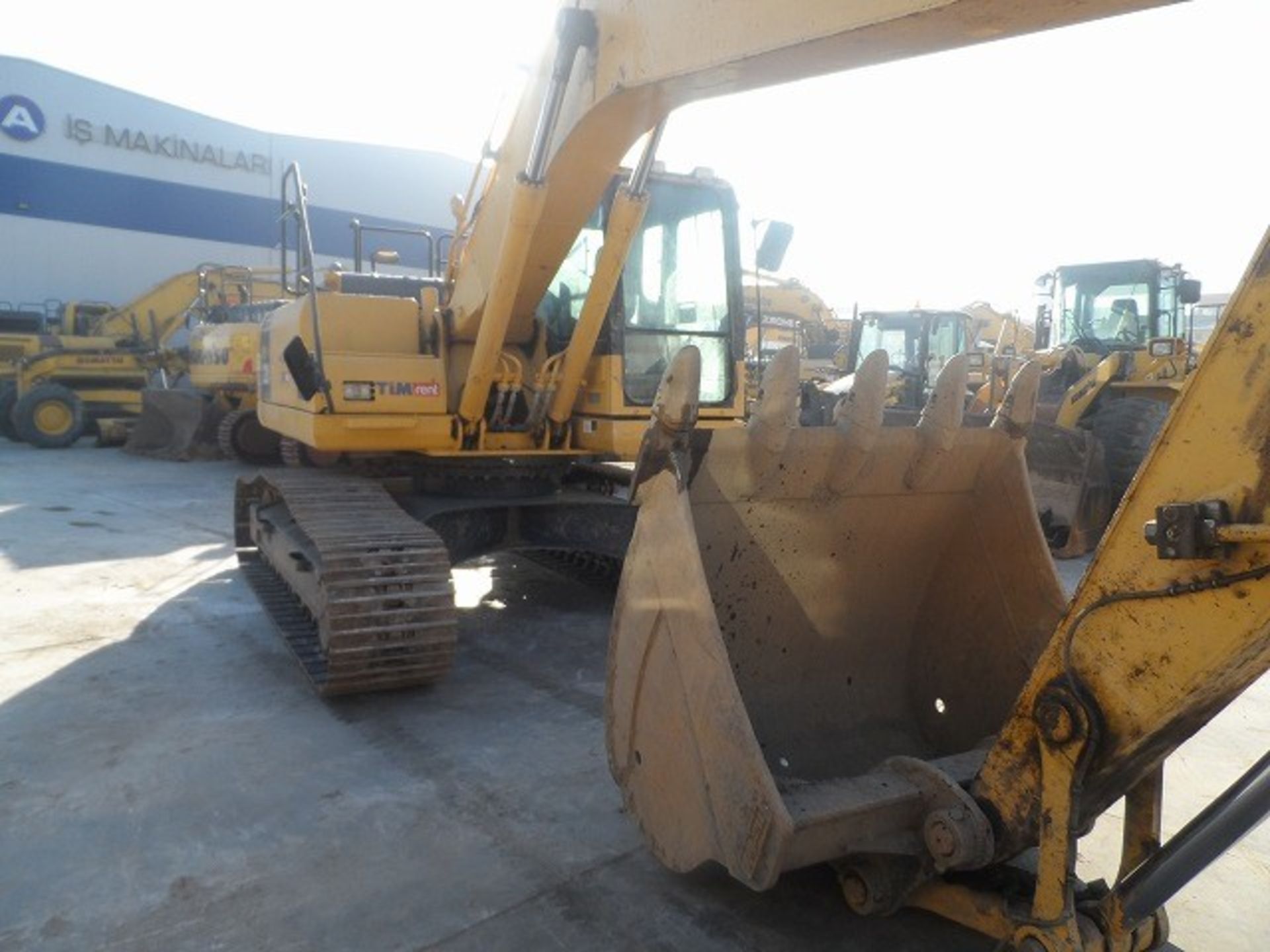 Komatsu PC220-8 Tracked Excavator - Image 15 of 34