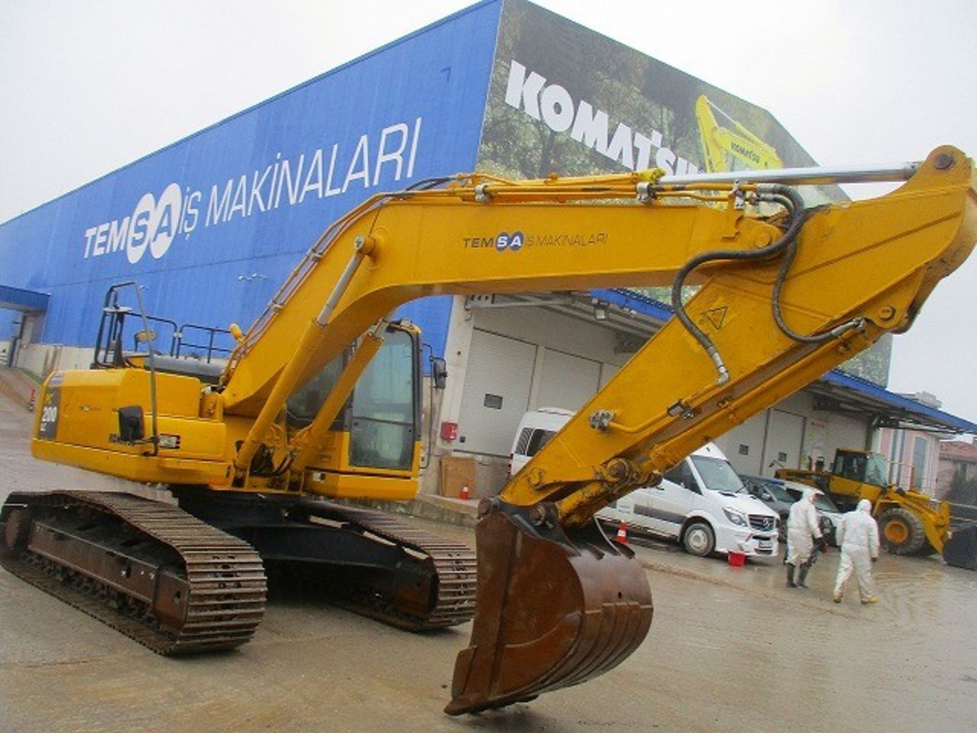 Komatsu PC200LC-8 Tracked Excavator - Image 3 of 24