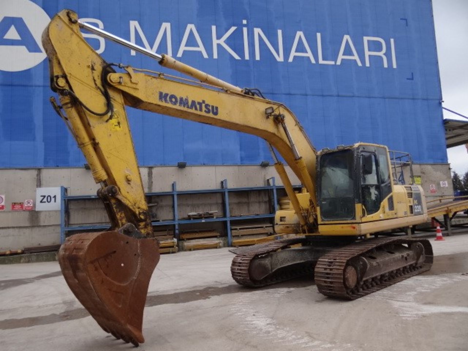 Komatsu PC220-8 Tracked Excavator - Image 4 of 12