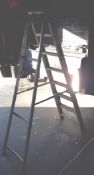 8 Tread aluminium step ladder