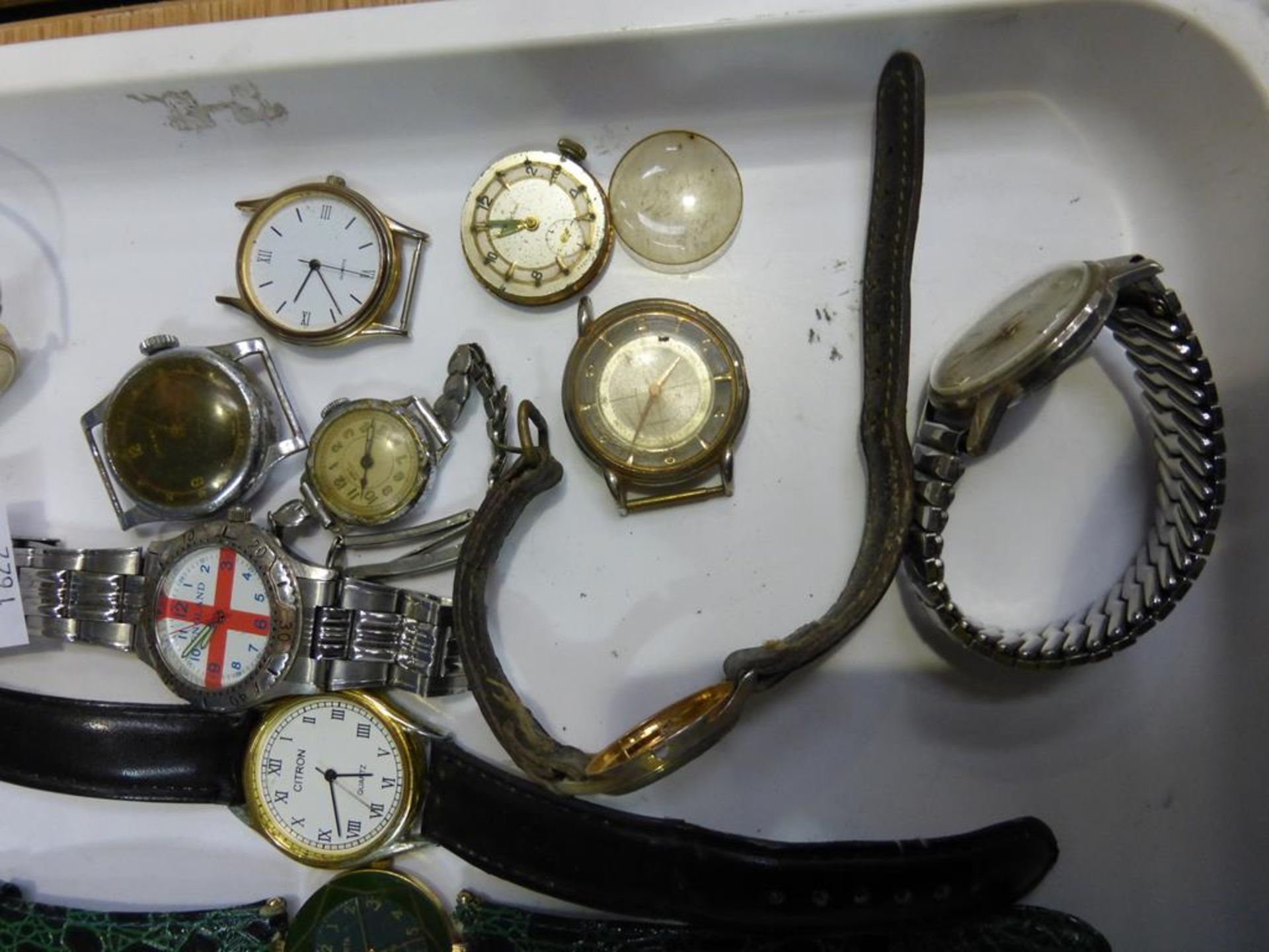 A selection of assorted Wristwatches with straps and bracelets, including two 9ct Gold Watches ( - Image 5 of 6