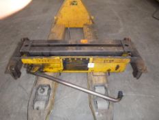 * An FKI Bradbury Jacking Beam Max Load 1.5 ton; 1500Kg. Please note there is a £5 plus VAT Lift Out