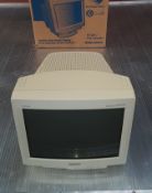 Sony Trinitron 400 PS Multi scan computer monitor 19 inch monitor