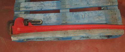 Pipe wrench (Stillsons) 1100mm length x 125 mm jaw opening. used