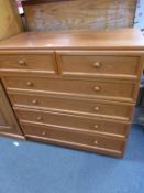 A modern Light Wood finish Chest of two short and four long Drawers 101cm (est £40-£60)