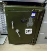 Vulcan security safe 920x660x660