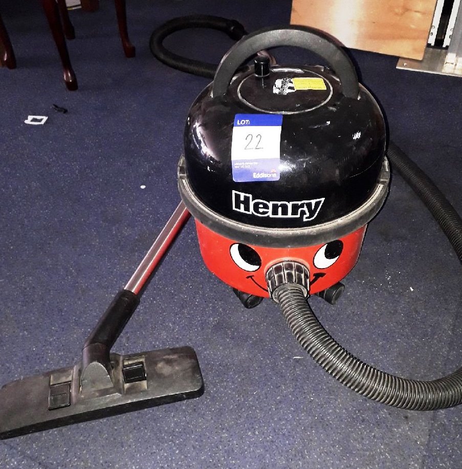 Numatic Henry Vacuum HVR 200-22 serial 