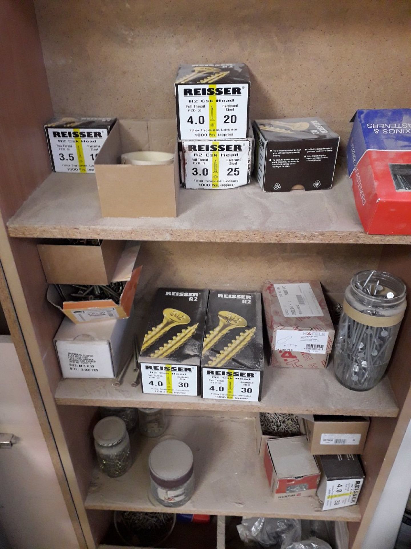 Contents of 7 shelf bay to include various screws - Image 3 of 3