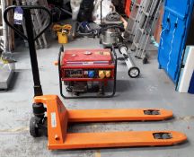 Load Surfer 2500KG hand hydraulic pallet truck