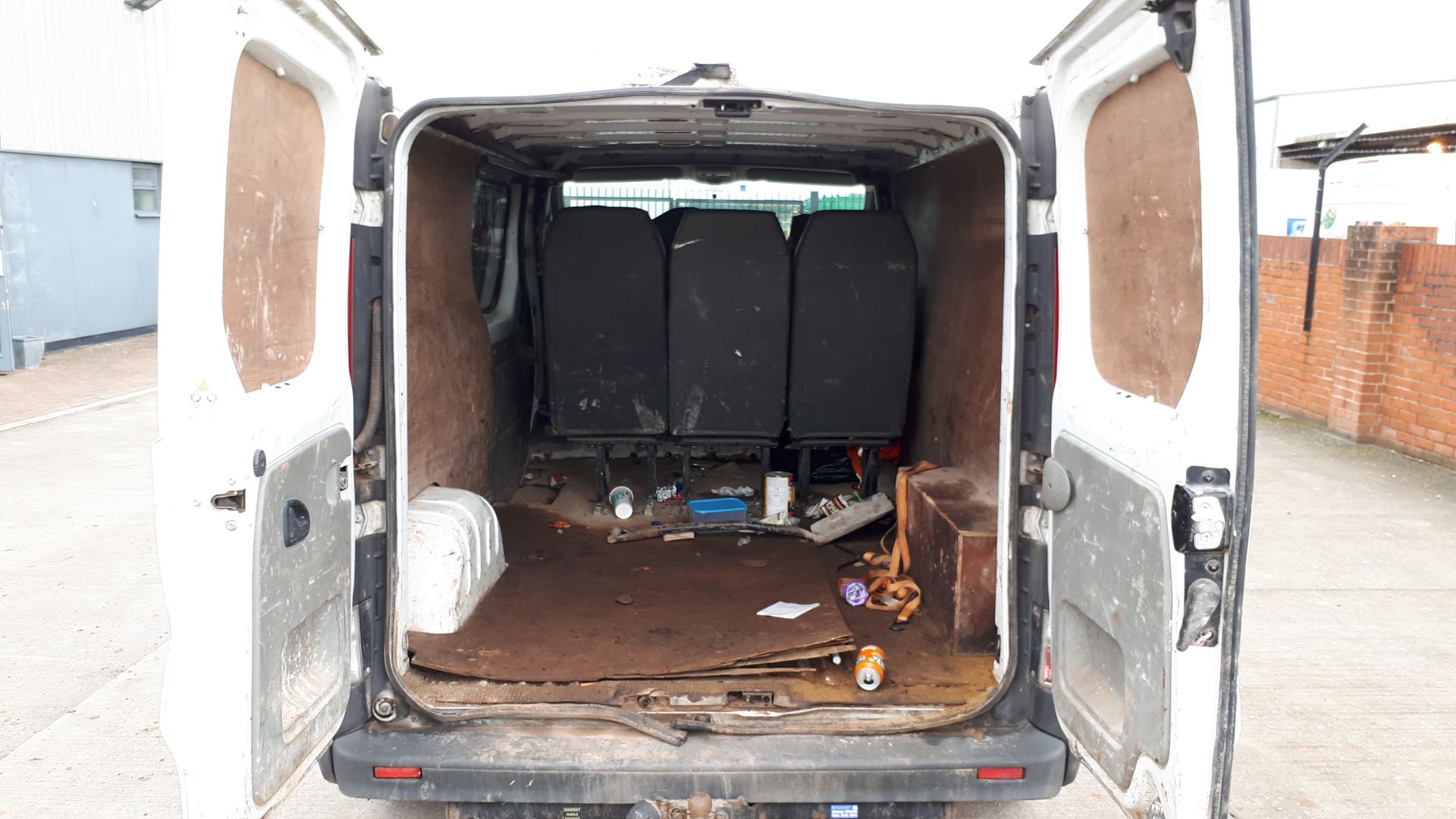 Vauxhall Vivaro 2900 CDTI LWB Panel Van, registration MC05 RSC, first registered 27 May 2014, V5 - Image 9 of 11