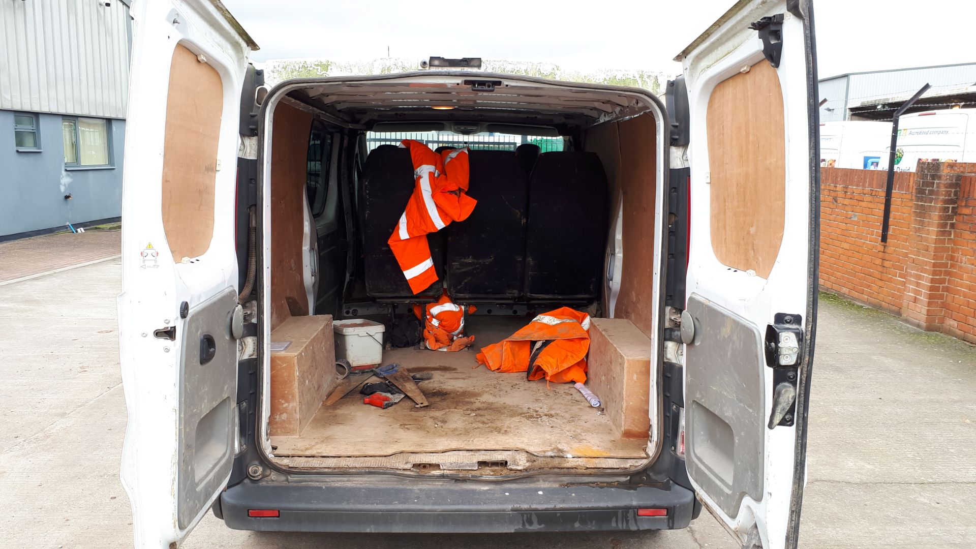 Vauxhall Vivaro 2900 CDTI LWB Panel Van, registration MC07 RSC, first registered 22 May 2014, V5 - Image 9 of 12