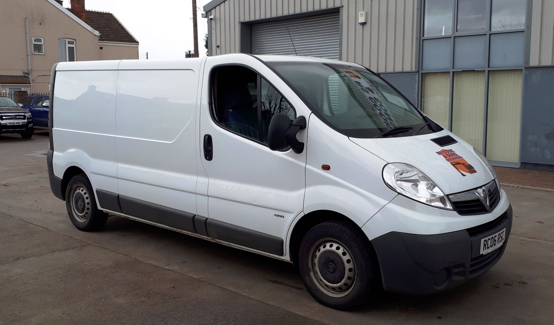 Vauxhall Vivaro 2900 CDTI LWB Panel Van, registration RC06 RSC, first registered 19 May 2014, V5 - Image 6 of 12