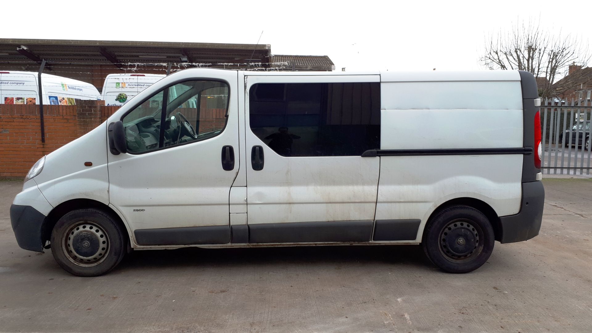 Vauxhall Vivaro 2900 CDTI LWB Panel Van, registration MC05 RSC, first registered 27 May 2014, V5 - Image 2 of 11