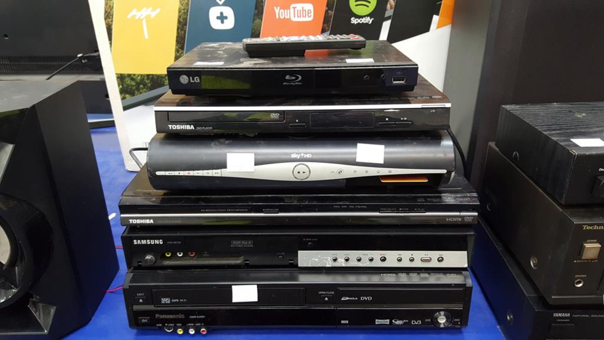 * 4 X DVD/Blu-Ray Players, Recording System, Sky Box (6)