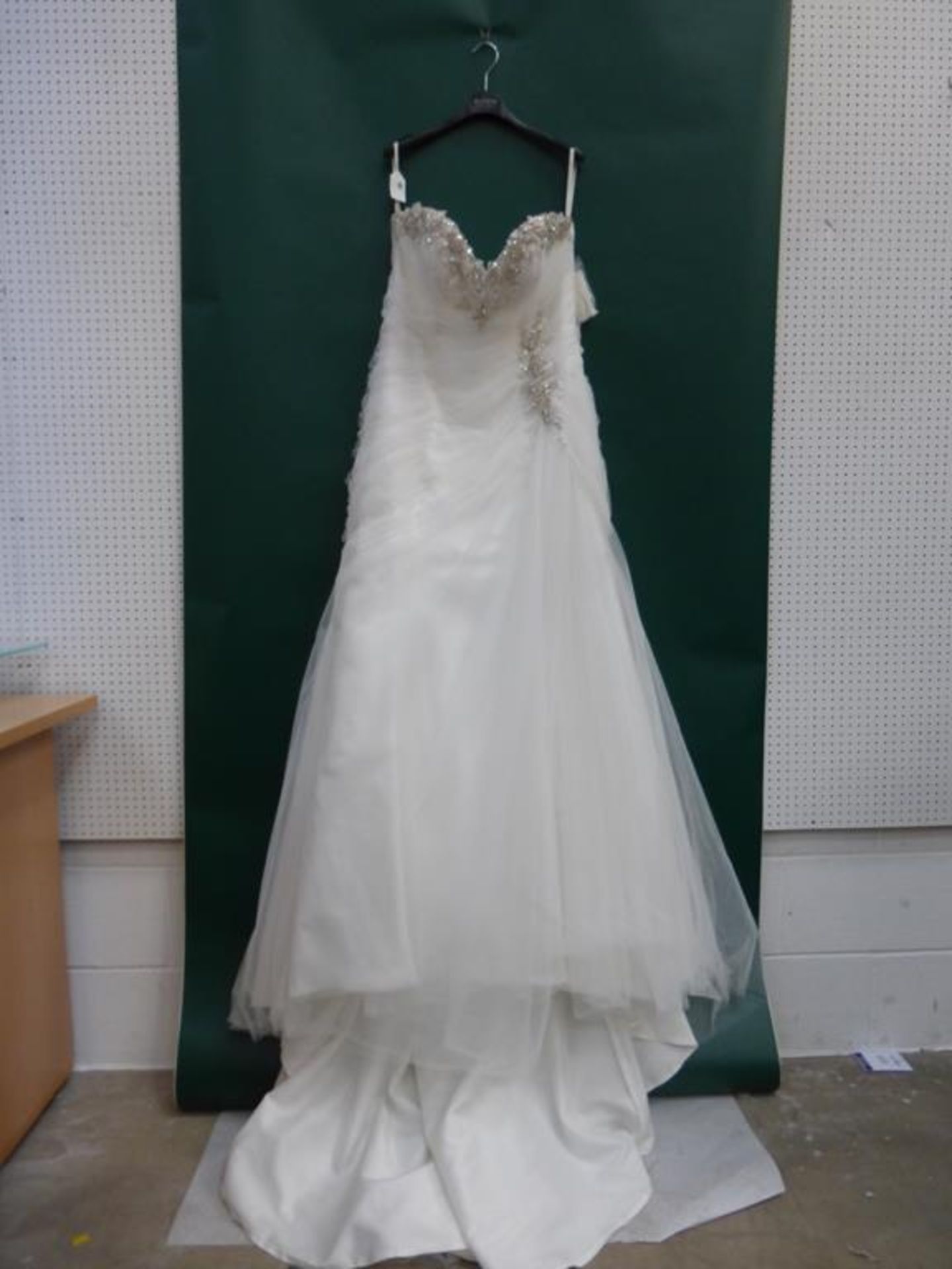 * Sophia Tolli Australia Wedding Dress UK Size 20 (RRP £1560)