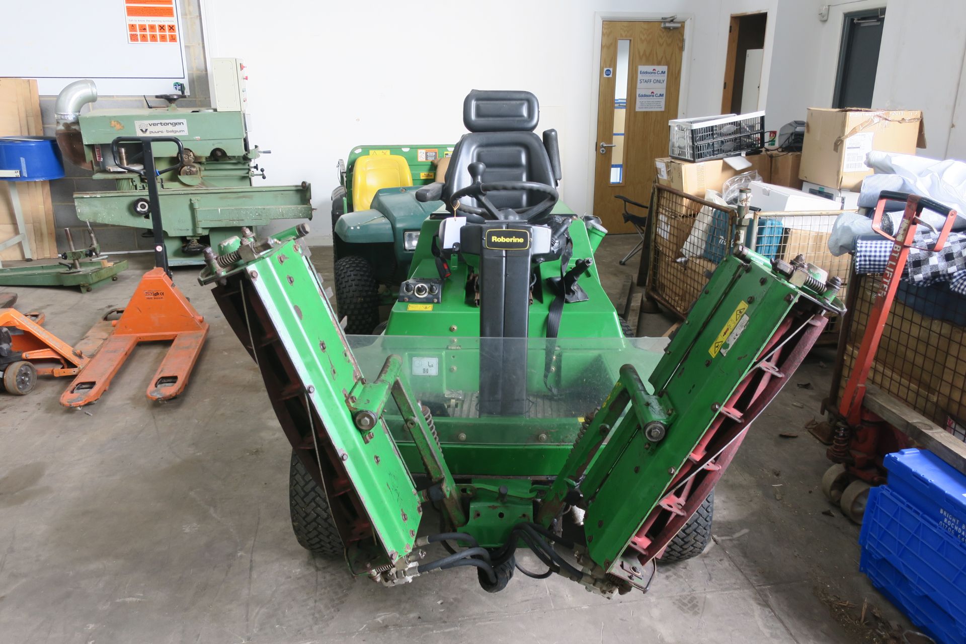 * A John Deere Roberine 900 Triple Mower Diesel - Image 2 of 8