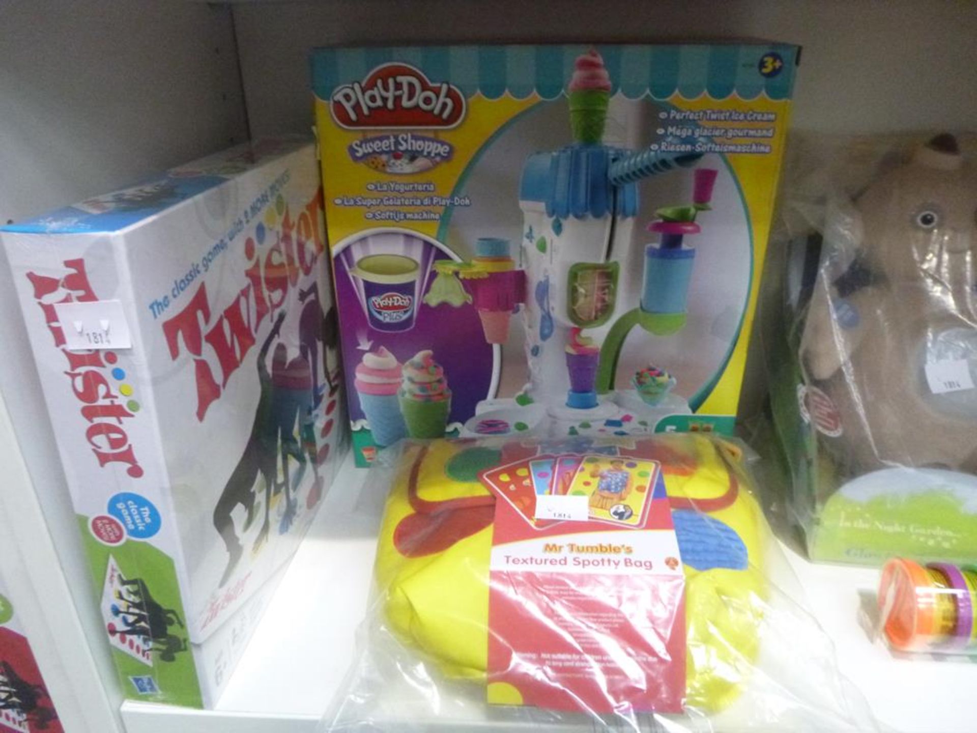 * Hasbro Twister Game, Fireman Sam Ocean Rescue Set, Hasbro Play Doh Party Pack, Play Doh Sweet Shop - Image 2 of 4