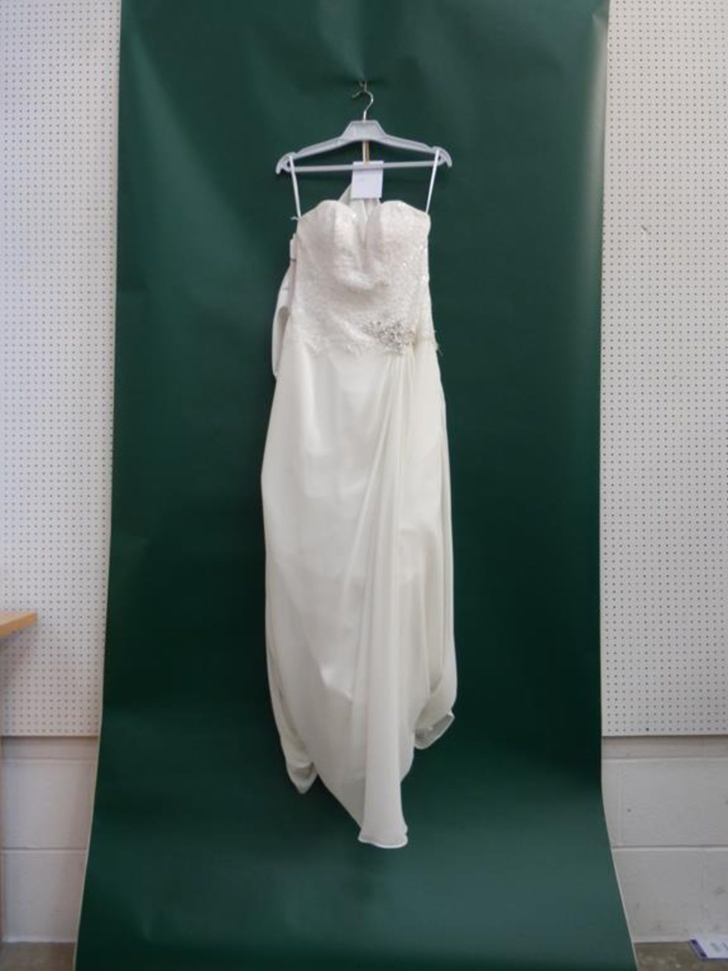 * Romantica Collections Wedding Dress UK Size 12 (RRP £860) - Image 2 of 4