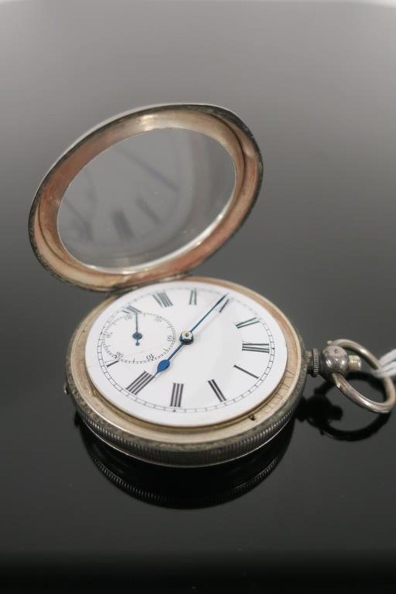 A Silver Pocket Watch with Winding Keys (est £25-£50) - Image 4 of 4