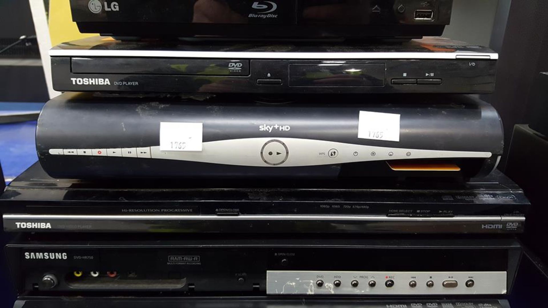 * 4 X DVD/Blu-Ray Players, Recording System, Sky Box (6) - Image 3 of 4