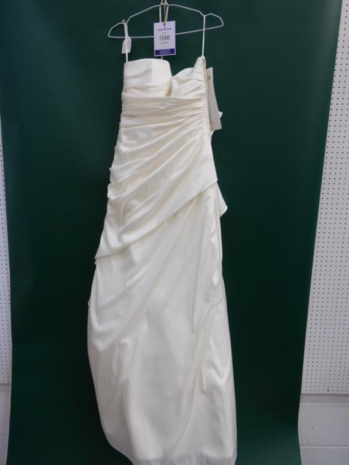 * Romantica Collections Wedding Dress UK Size 12 (RRP £560)
