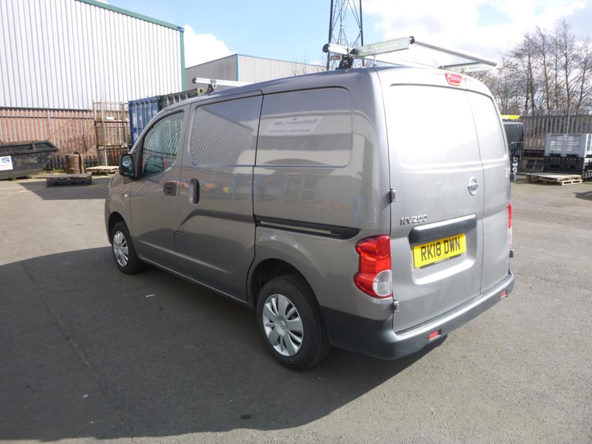 * 2018 Nissan NV200 Diesel Panel Van comes fitted with Rhino Roof Bars, First MOT due 19th March - Image 6 of 18