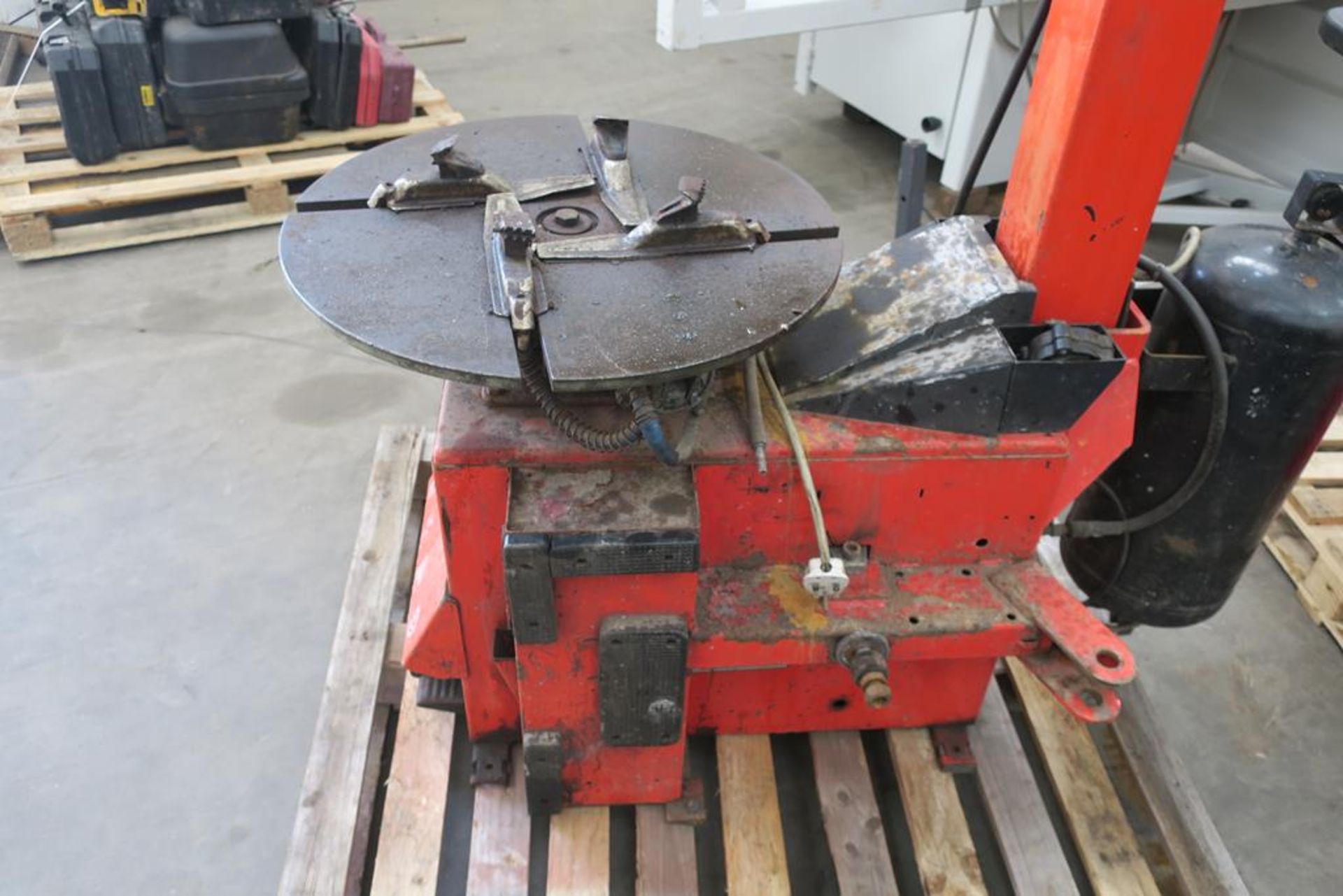 * A GS Tyre Changer (spares or repairs). Please note there is a £10 plus VAT Lift Out Fee on this - Image 2 of 6