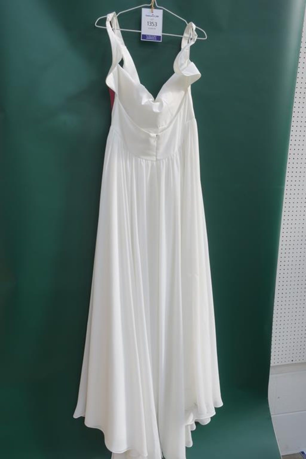 * Euforia Illusions & Dreams Wedding Dress UK Size 12 (RRP £850) - Image 2 of 2