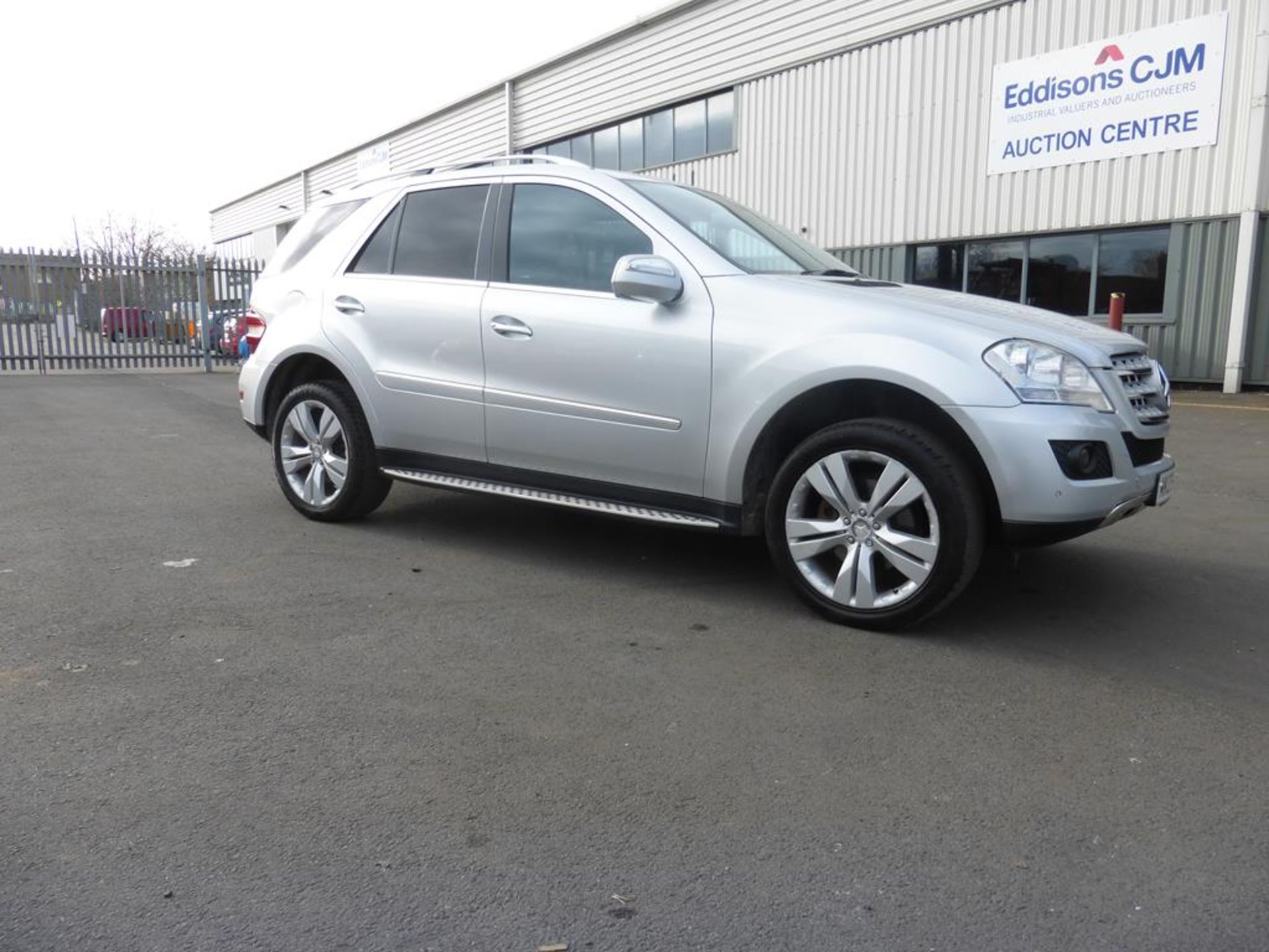 A Mercedes Benz ML 4x4 Half Leather Interior Automatic/Bluetooth and Cruise Control. Date of First - Image 2 of 23