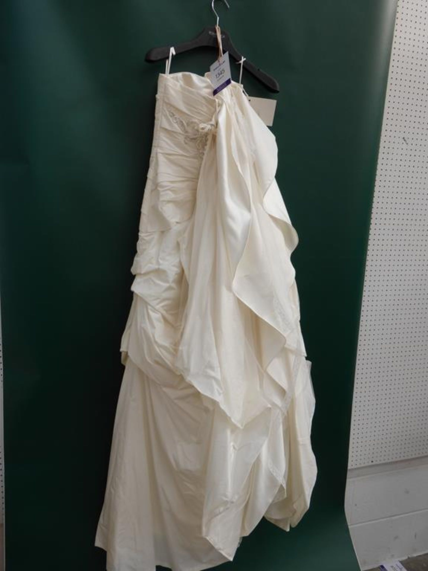 * Benjamin Roberts Wedding Dress UK Size 8 (RRP £425)