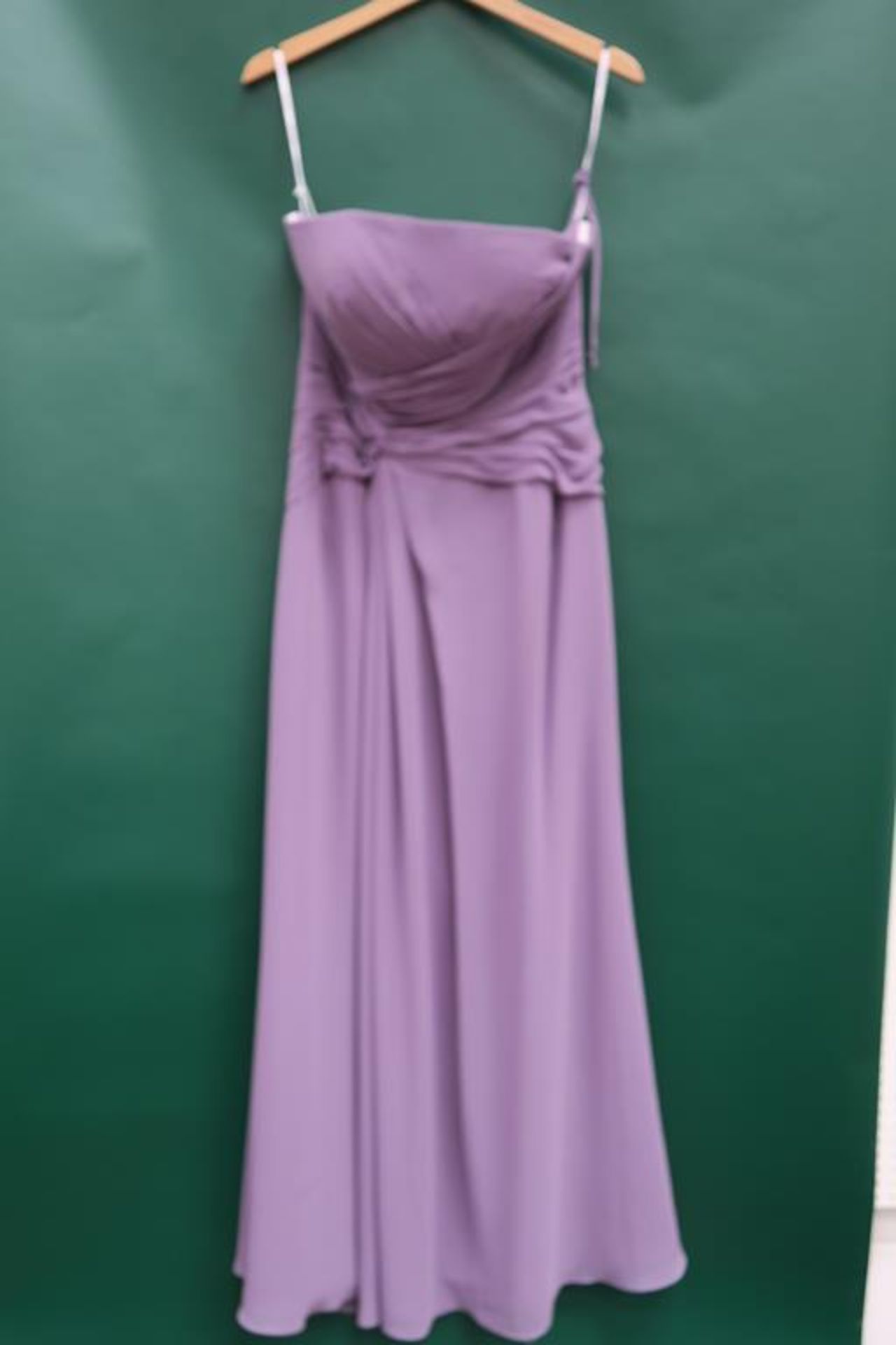 * Three items of Ladies Formal Wear to include: an Emma Bridal Dress, Mascara two piece Dress and - Image 5 of 6