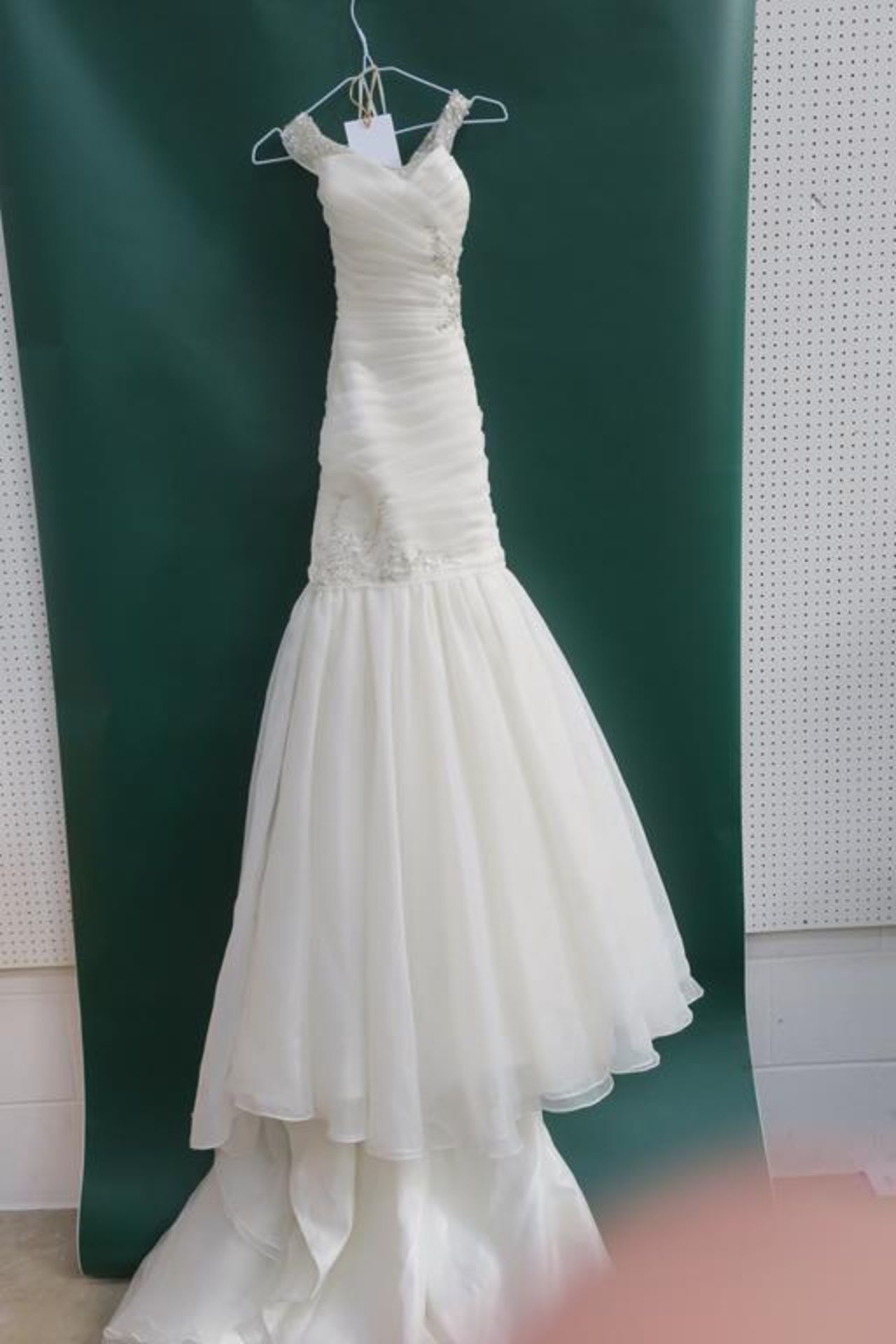 * Romantica Collections Wedding Dress UK Size 12 (RRP £940)