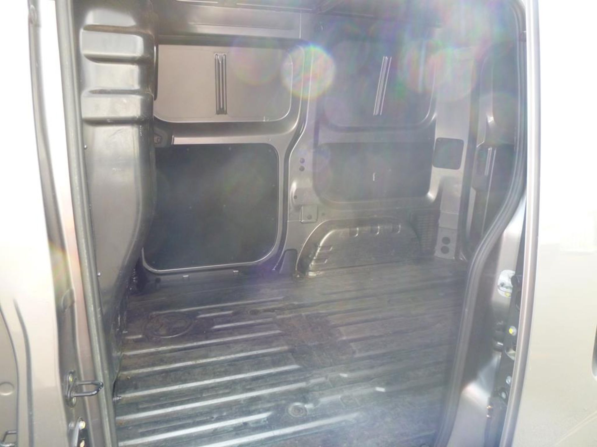 * 2018 Nissan NV200 Diesel Panel Van comes fitted with Rhino Roof Bars, First MOT due 19th March - Image 9 of 18