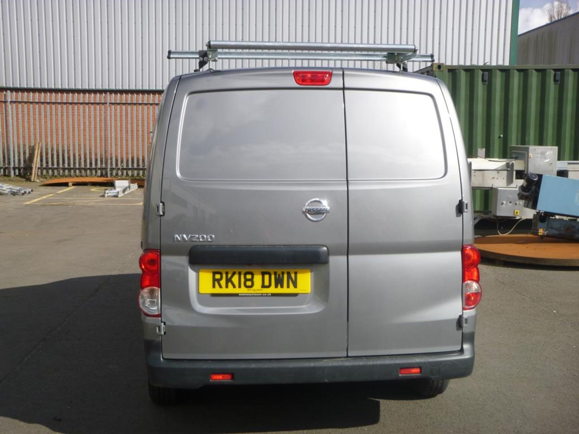 * 2018 Nissan NV200 Diesel Panel Van comes fitted with Rhino Roof Bars, First MOT due 19th March - Image 5 of 18