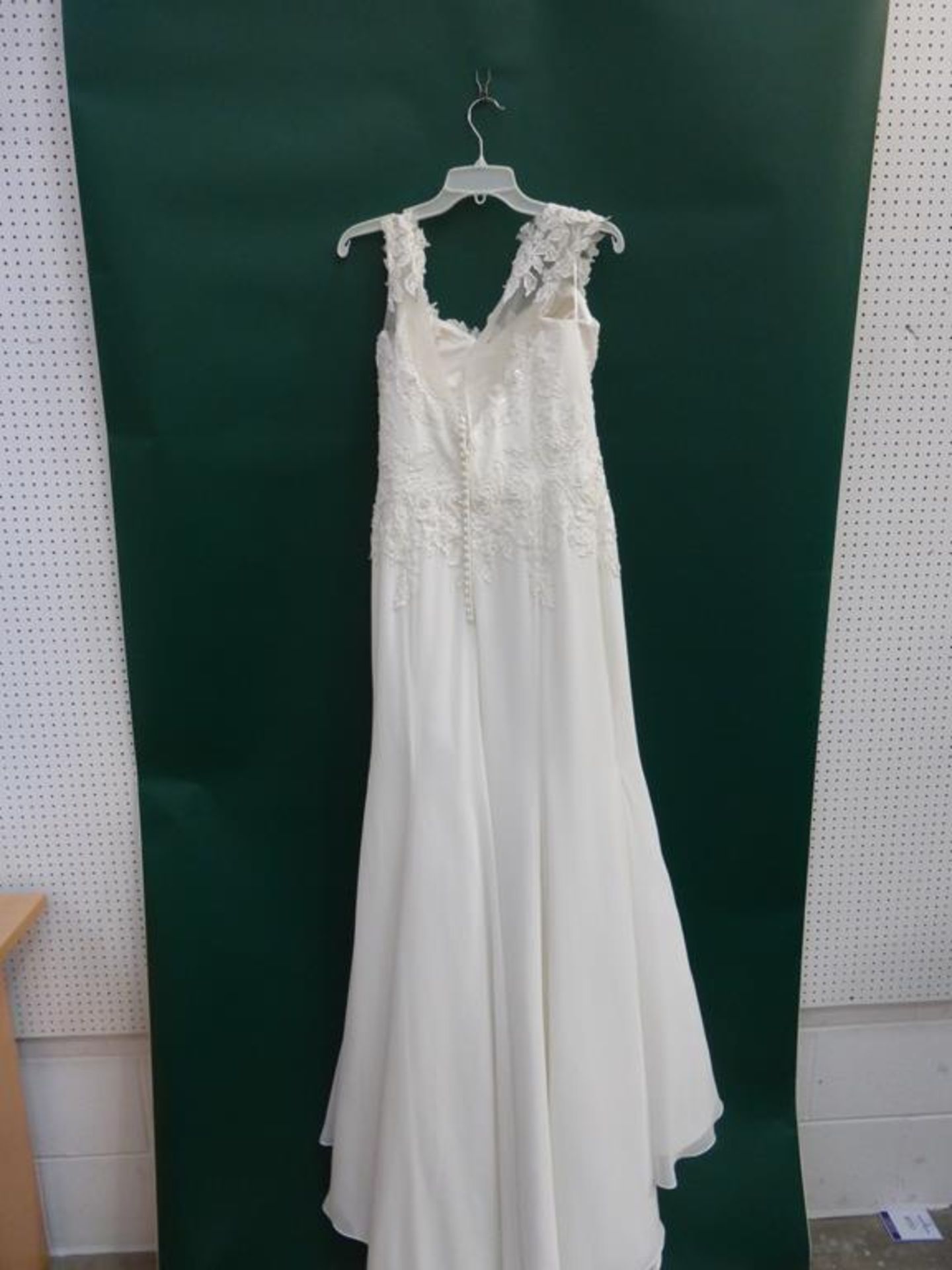 * Victoria Jane by Ronald Joyce Wedding Dress UK Size 14 (RRP £1120) - Image 3 of 4