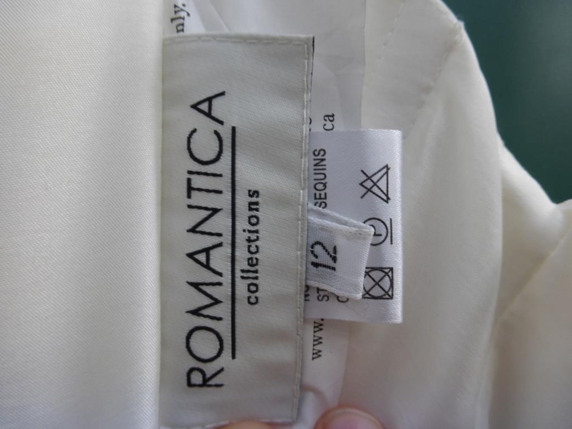 * Romantica Collections Wedding Dress UK Size 12 (RRP £560) - Image 4 of 4