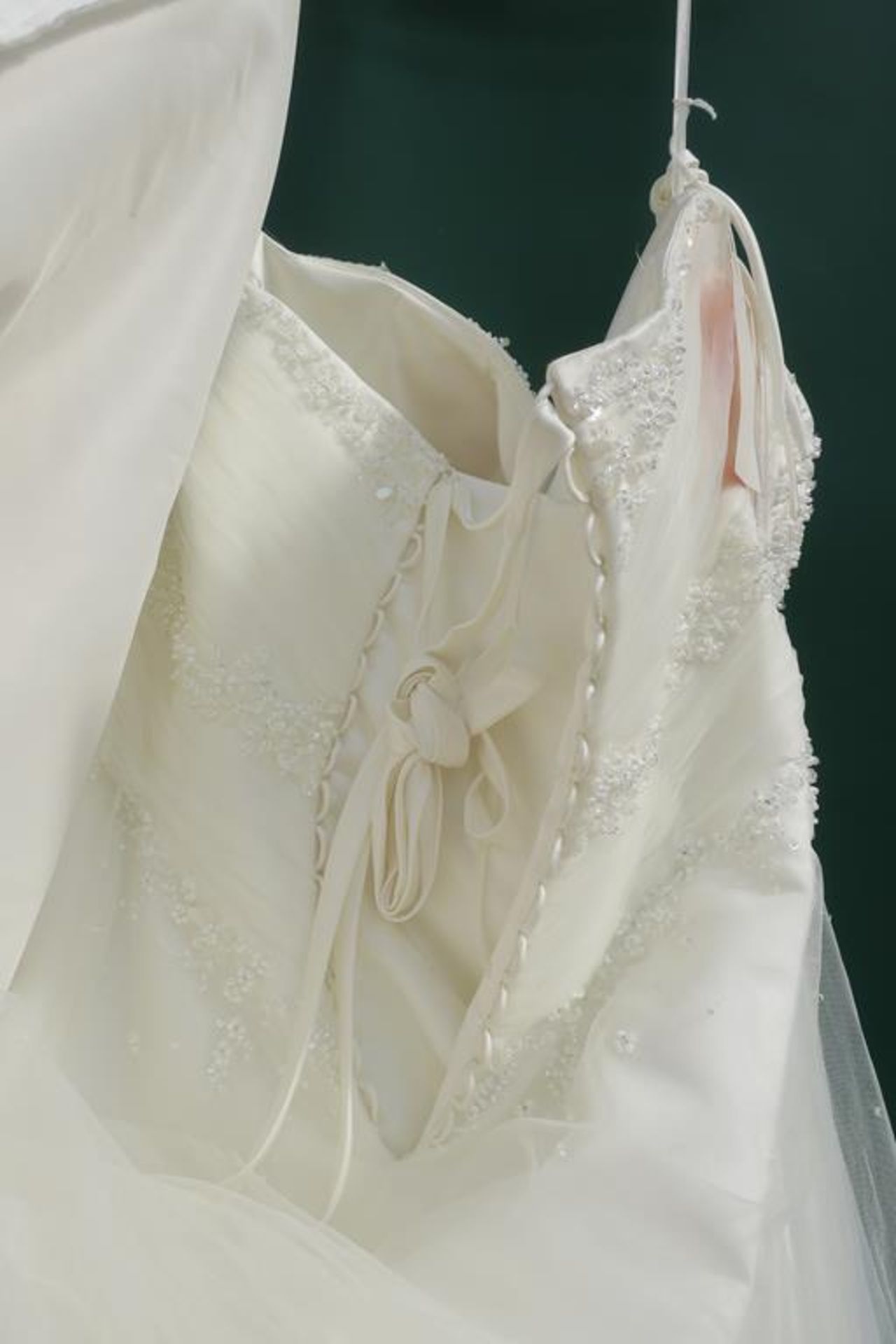 * Wedding Dress (Make Unknown) UK Size 28 (RRP £850) - Image 4 of 4