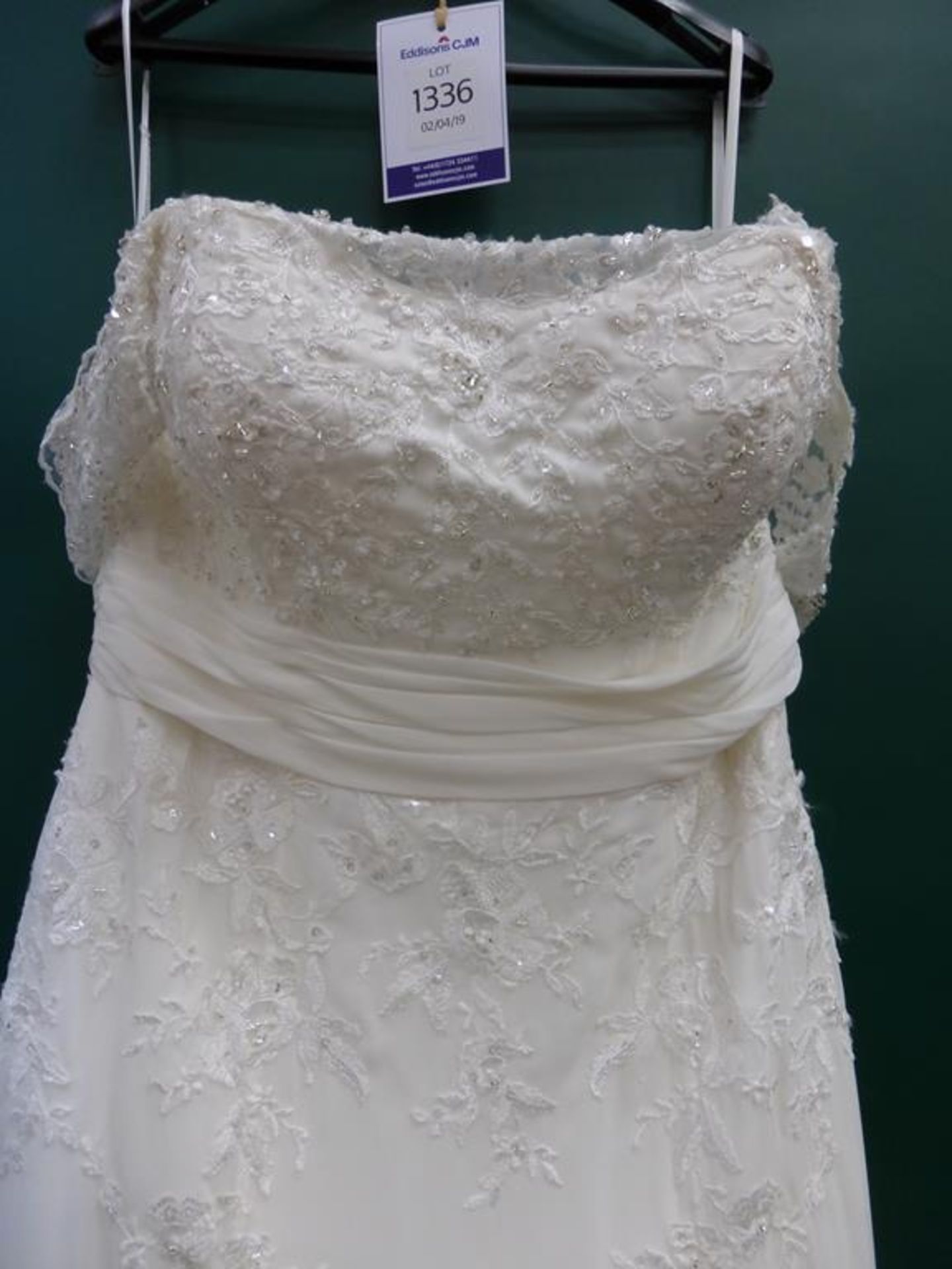 * Sincerity Wedding Dress UK Size 22 (RRP £885) - Image 3 of 4