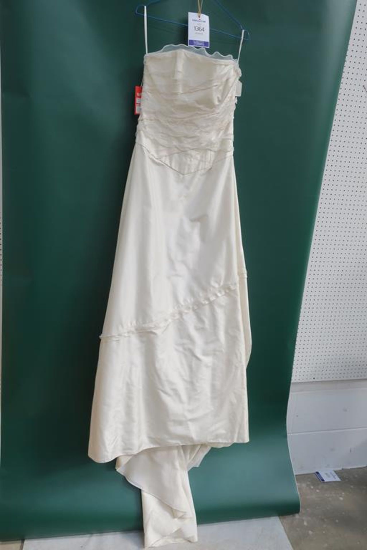 * Wedding Dress (Make Unknown) UK Size 14 (RRP £950)