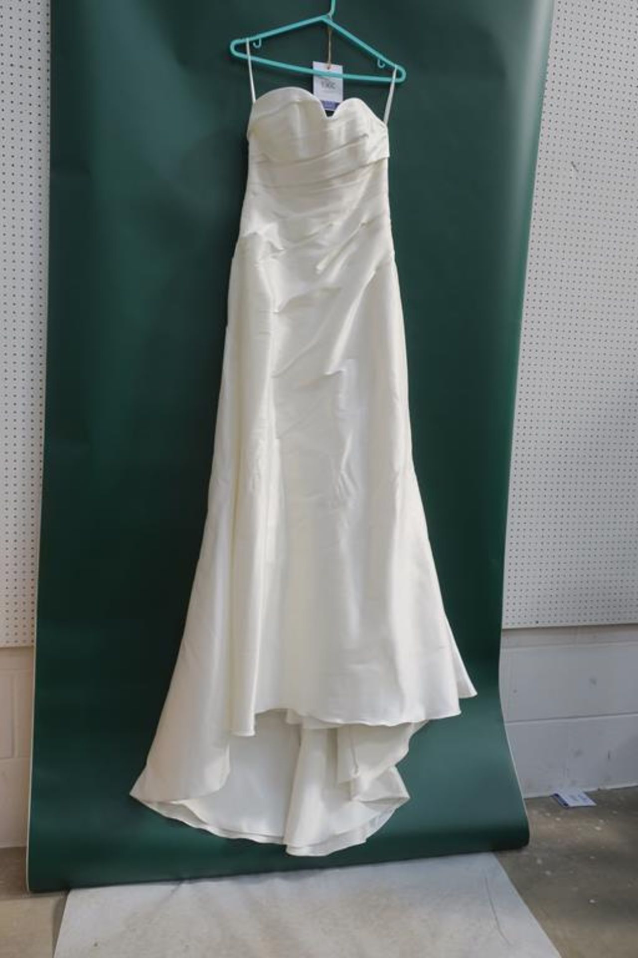 * 'Beautiful Bridal' Wedding Dress UK Size 14 (RRP £675)