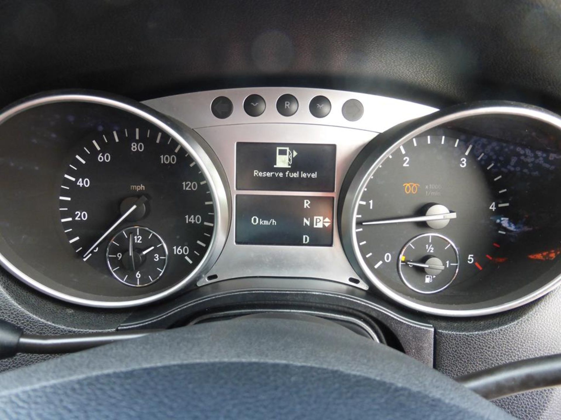 A Mercedes Benz ML 4x4 Half Leather Interior Automatic/Bluetooth and Cruise Control. Date of First - Image 22 of 23