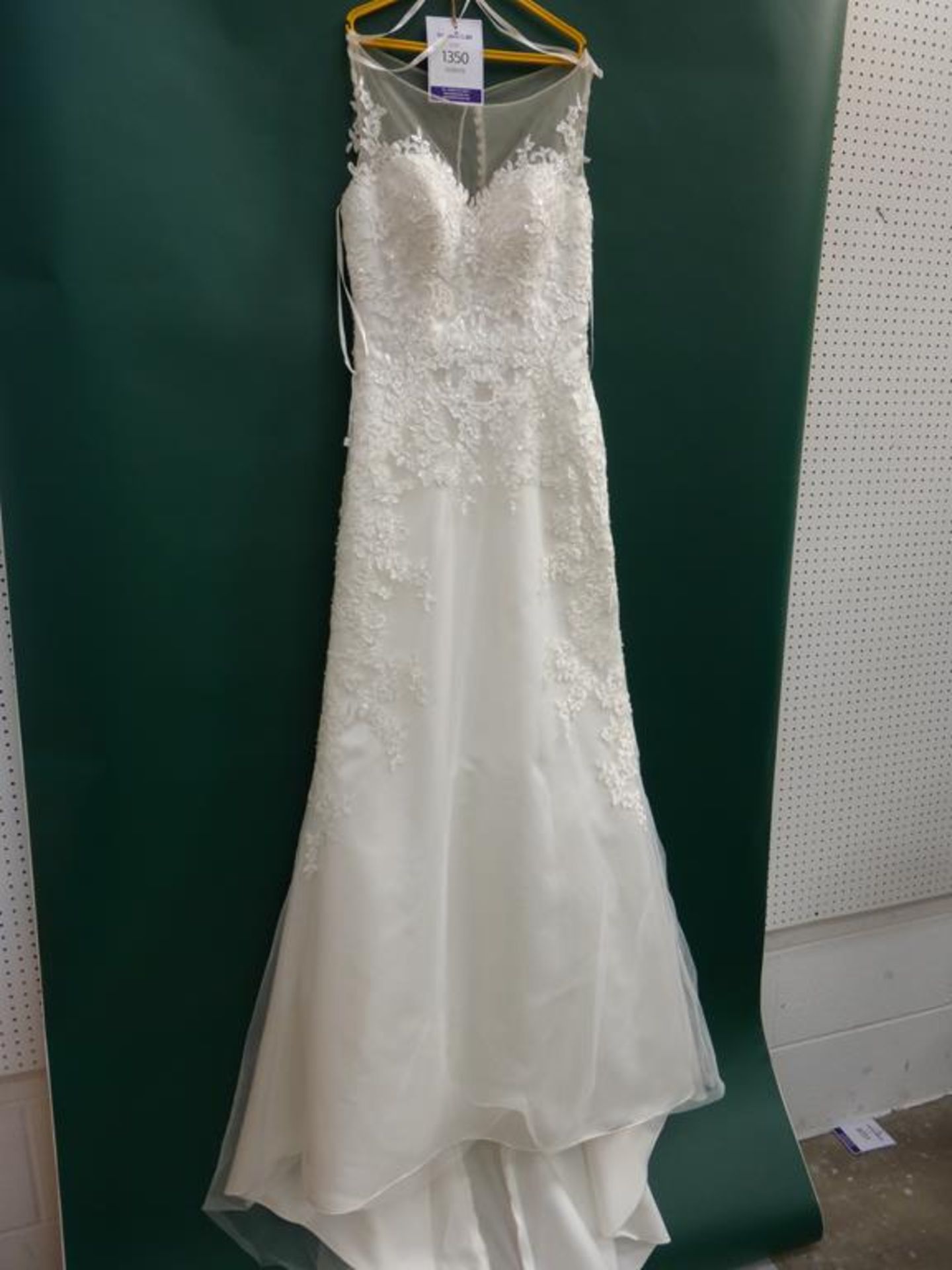 * Romantica Collections Wedding Dress UK Size 10 (RRP £825)