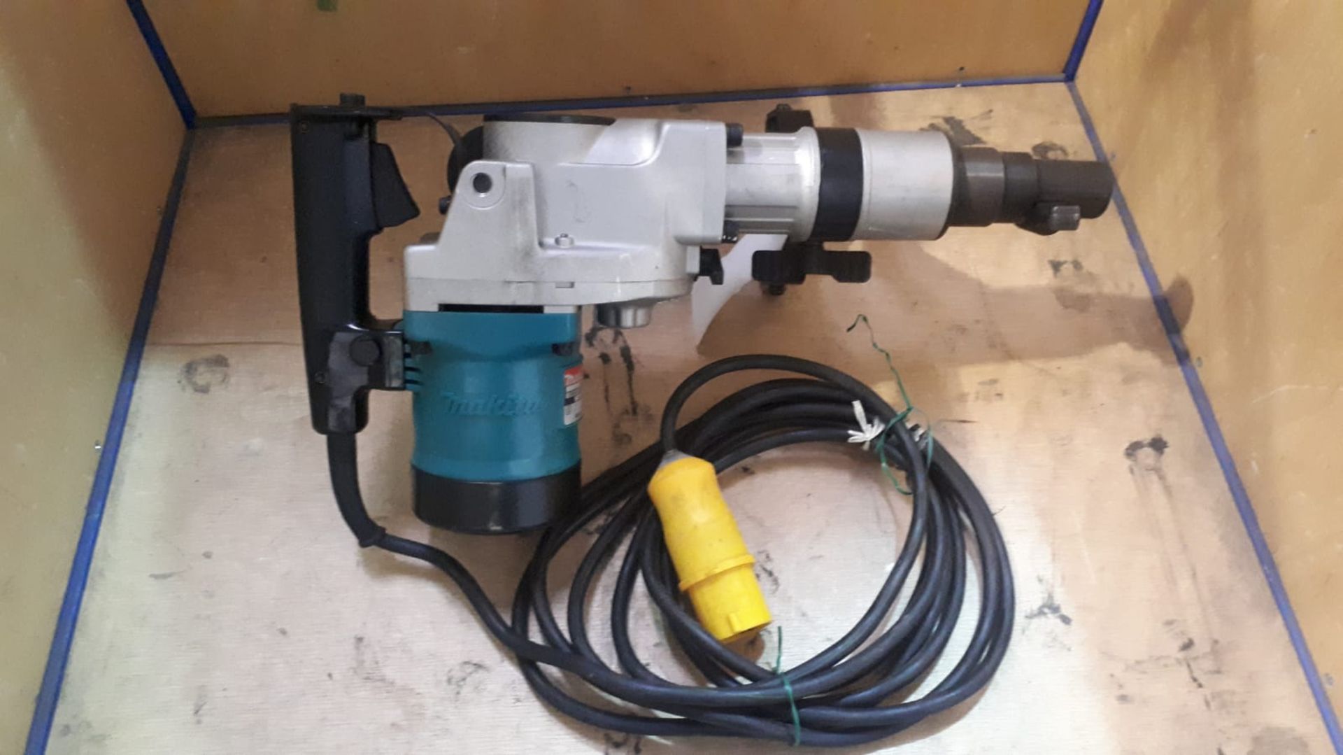 Makita HR 5000 K Rotary hammer drill 110 volt 1,200 watt. No case Unused - Image 2 of 3