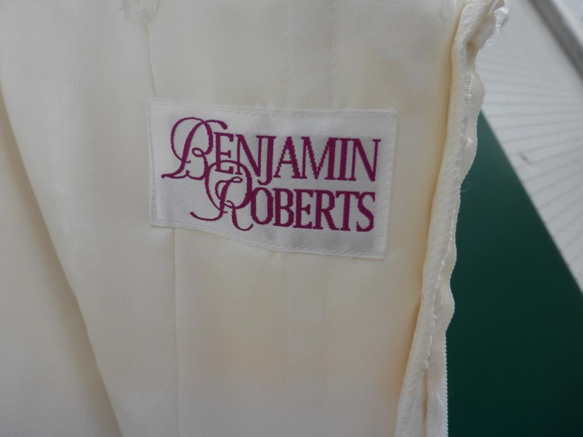 * Benjamin Roberts Wedding Dress UK Size 8 (RRP £425) - Image 4 of 4