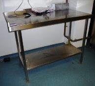 Stainless steel preparation table with undershelf