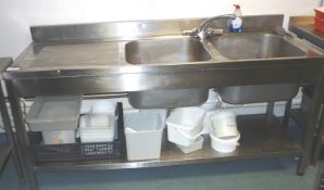 Double stainless steel sink with single drainer 18