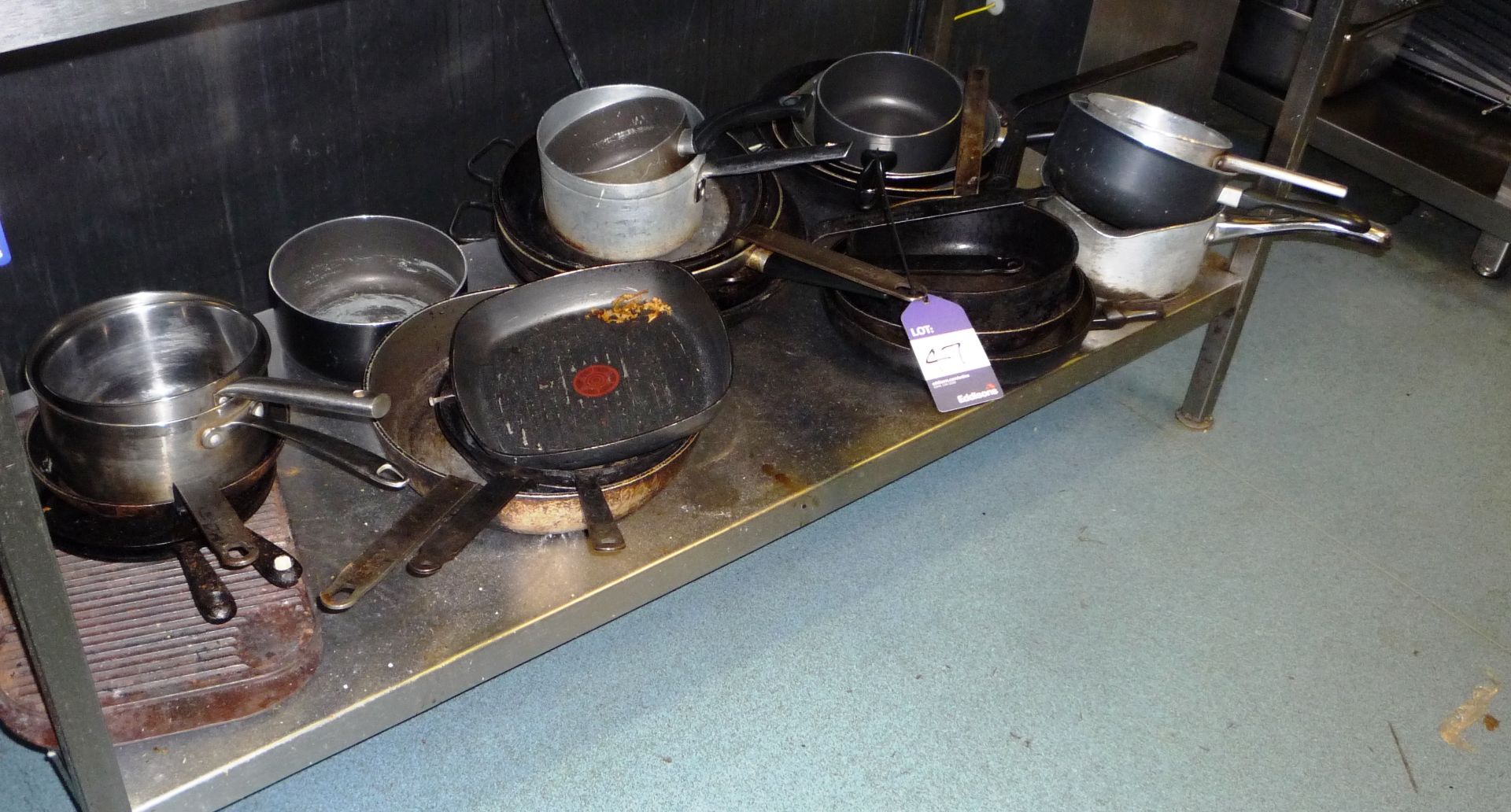 Large quantity of aluminium/steel cooking pots/sie - Image 2 of 2