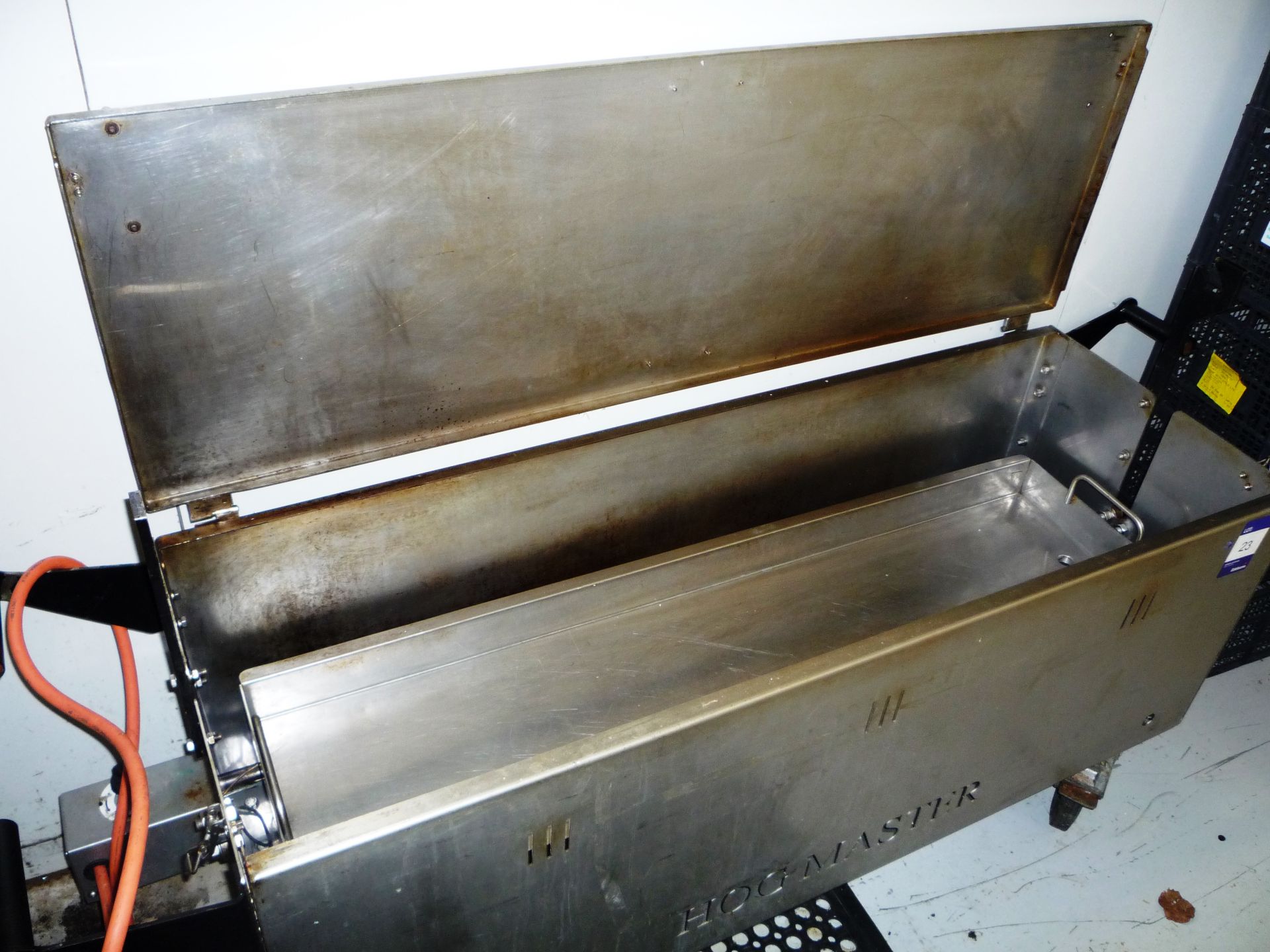 Mobile stainless steel hogmaster hog rotating oven - Image 2 of 2